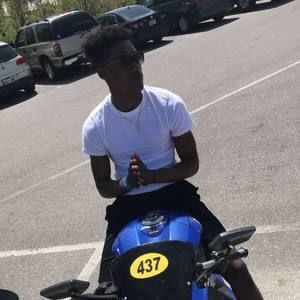 Meet your Posher, Devan